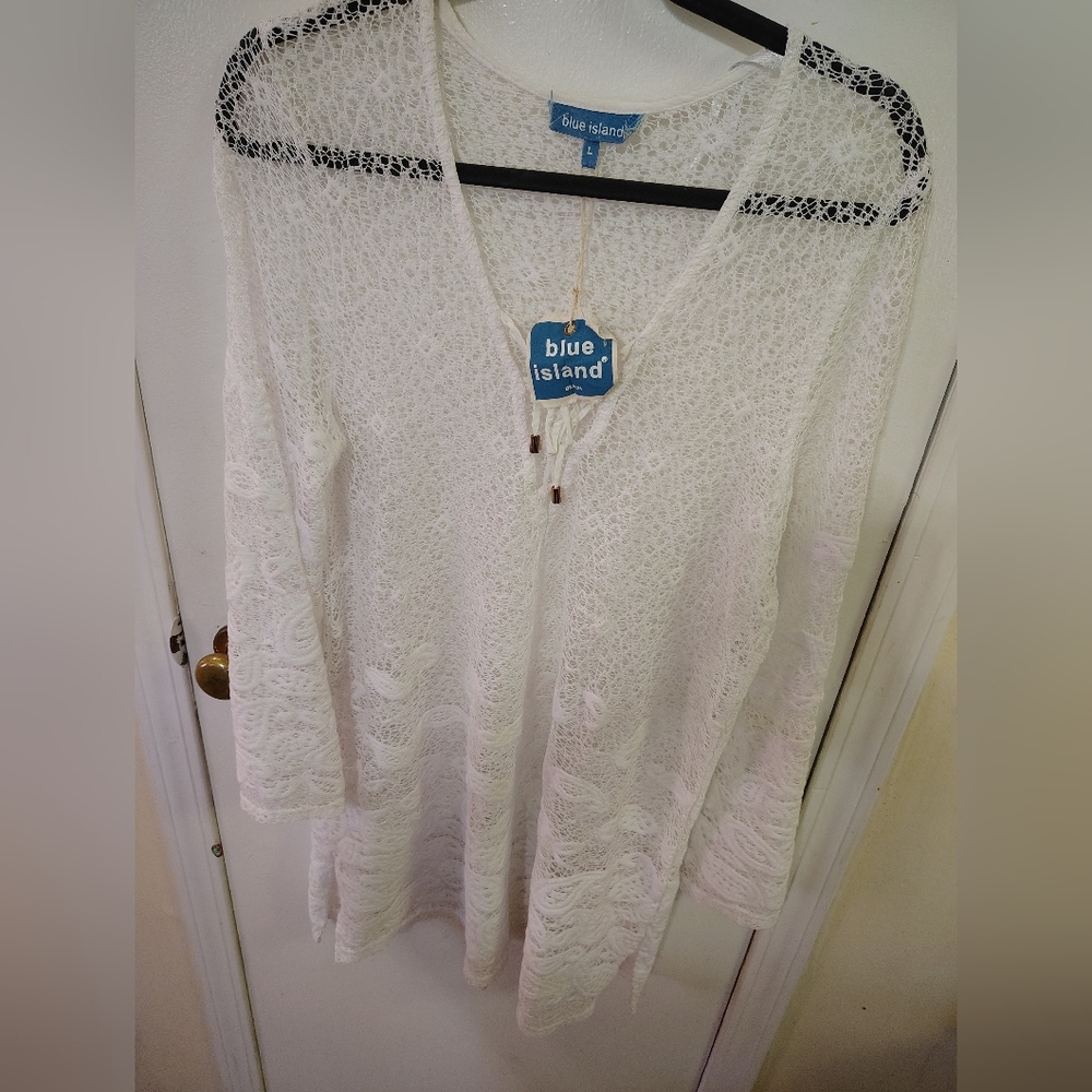 Blue Island Women's Cream Lace Tunic